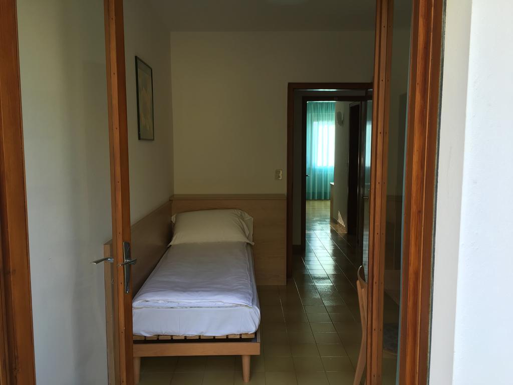 Casa Bianca Malcesine Quarto foto